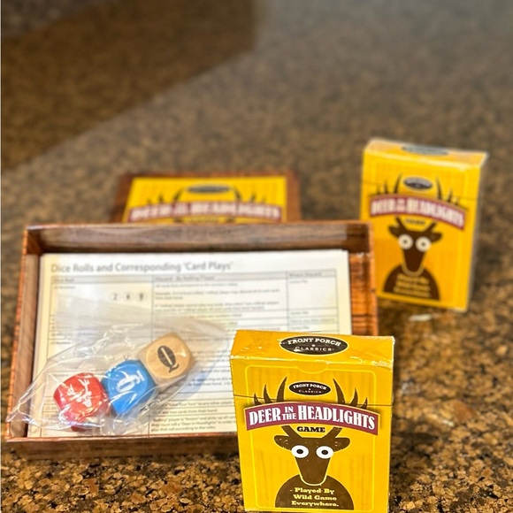 University Games Deer In The Headlights Family Game 8+ 2+ Players - Picture 4 of 7